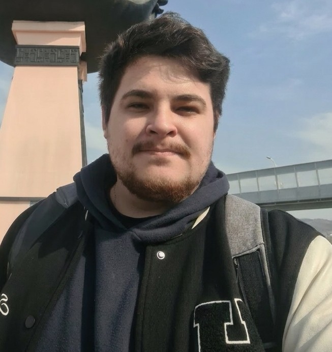 Navigation bar avatar